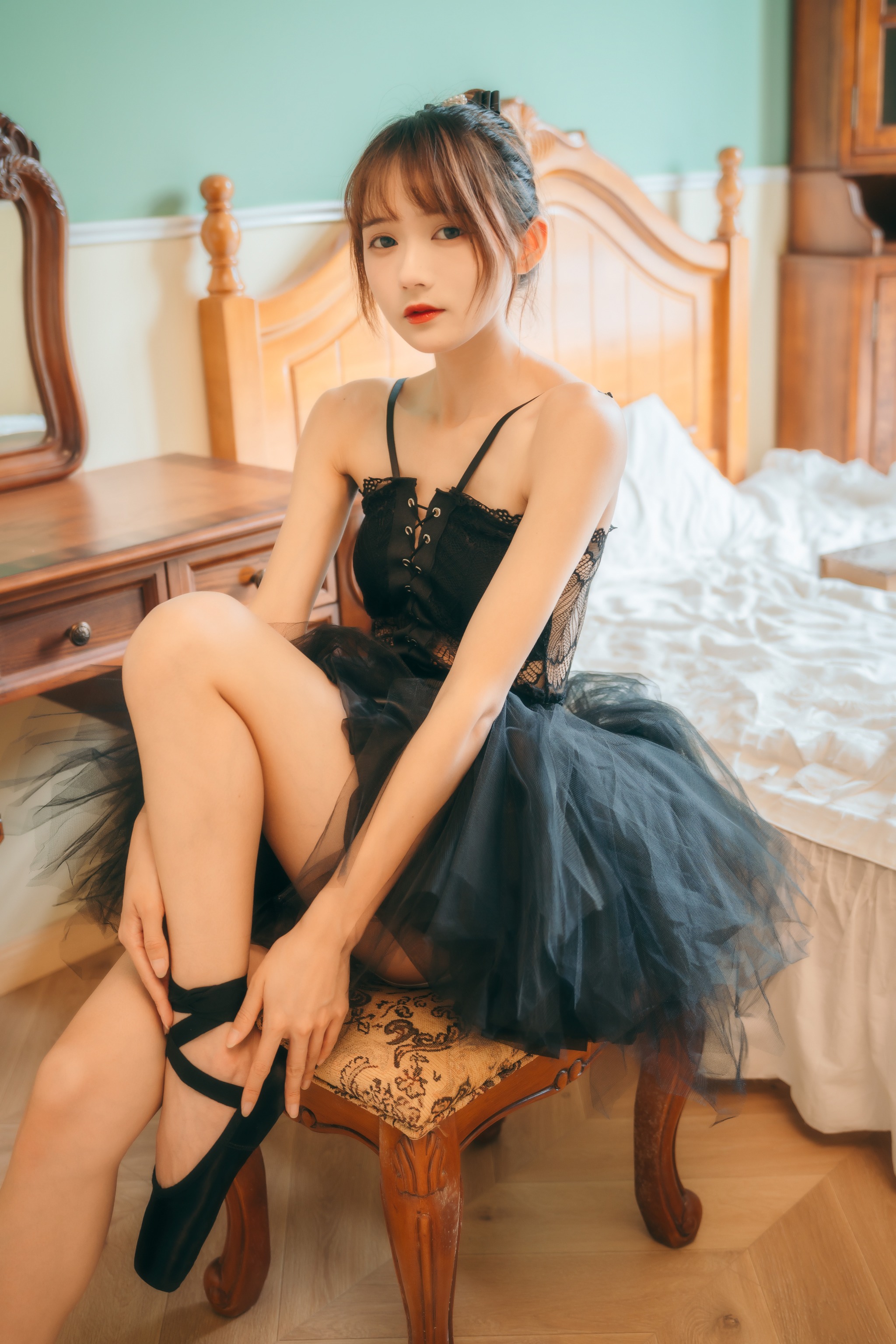 图片[1]-兔子Zzz不吃胡萝卜 – NO.096 足尖上的温柔[21P]-XikXak